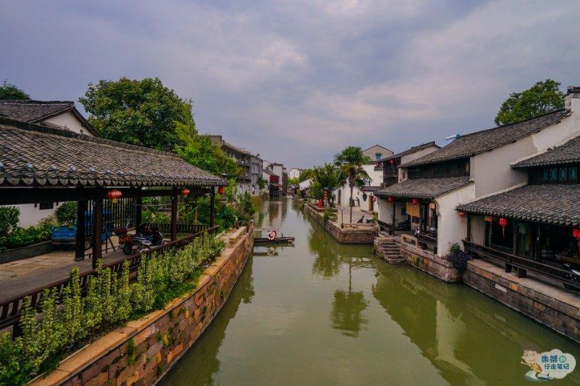 逃离沙漠小镇